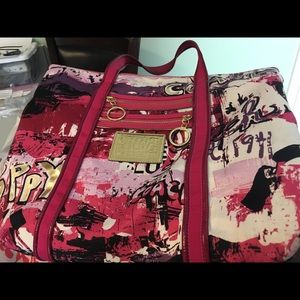 Coach poppy print purse
